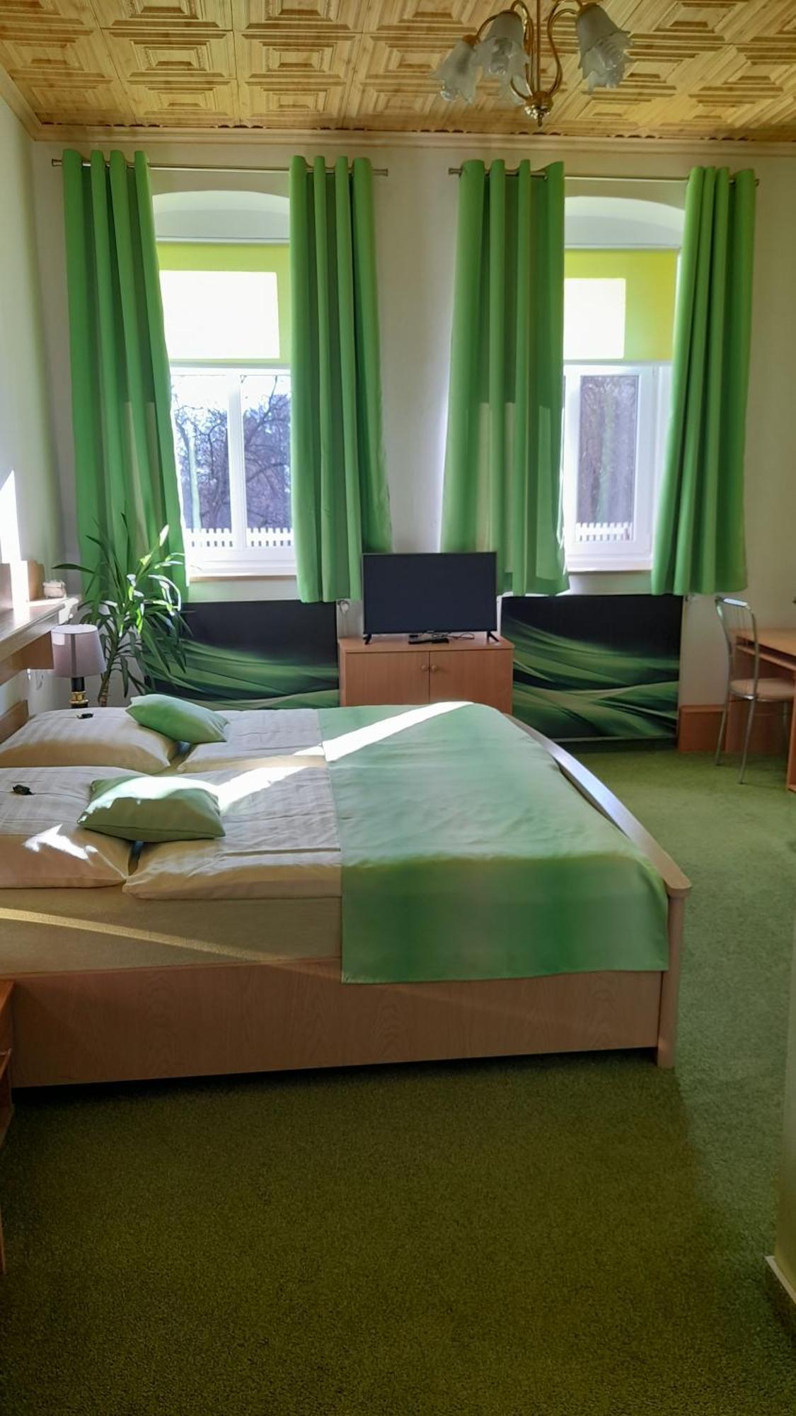 Penzion U Bernardyna Tachov  Bagian luar foto